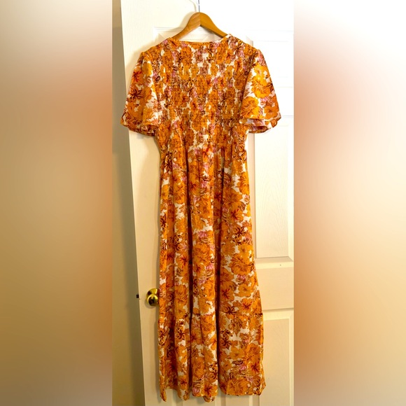 Women's Floral Short Flutter Sleeve Smocked Flowy Maxi Dress with Pockets - Picture 2 of 4